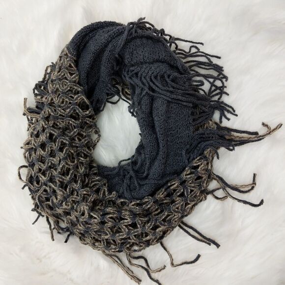 Unbranded Gray and Yellow Crochet Knit Scarf fring - Picture 2 of 5